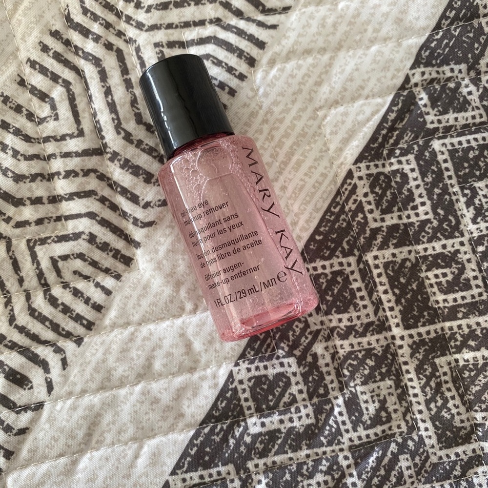 Travel Makeup Remover